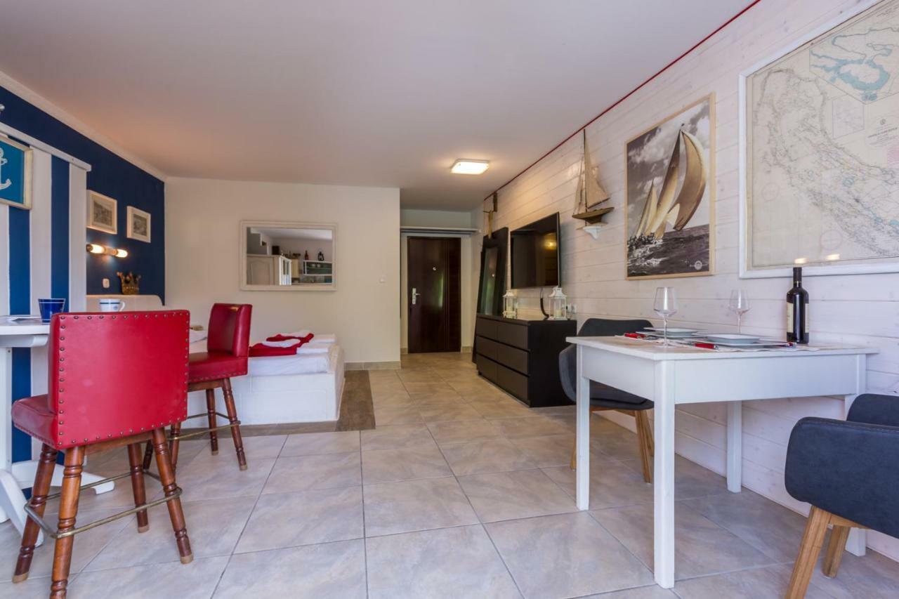 Apartments Villa Anna Baška Exteriör bild